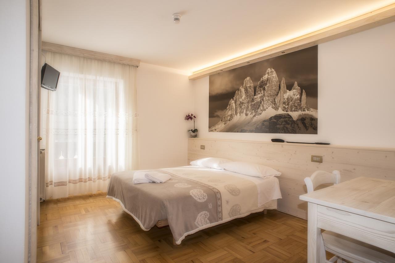 Albergo Meuble Victoria Auronzo di Cadore Zewnętrze zdjęcie